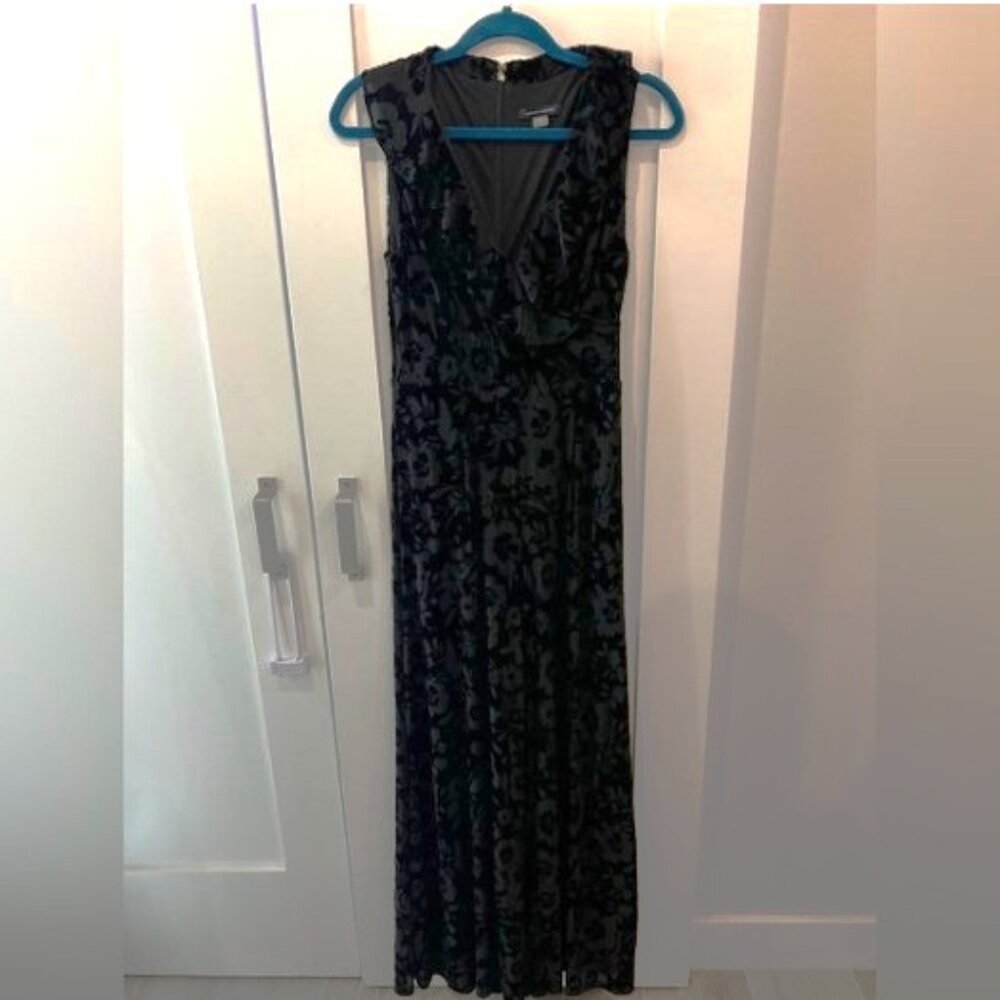 Tommy Hilfiger Women’s size 2 Floral Black Jumpsuit